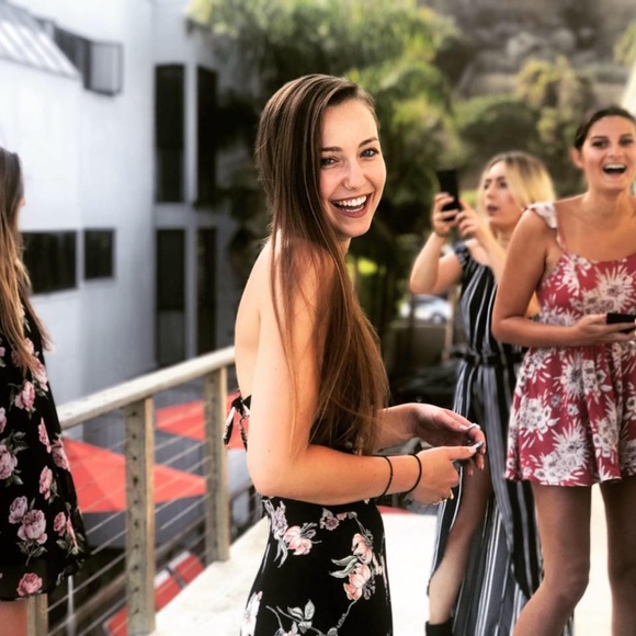 Meet your Posher, Mackenzie - Picture 1 of 2